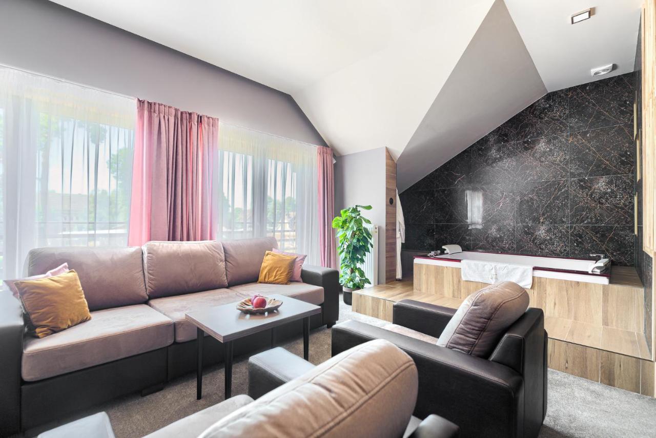 Weranda Apartments Morzyczyn  Exteriör bild